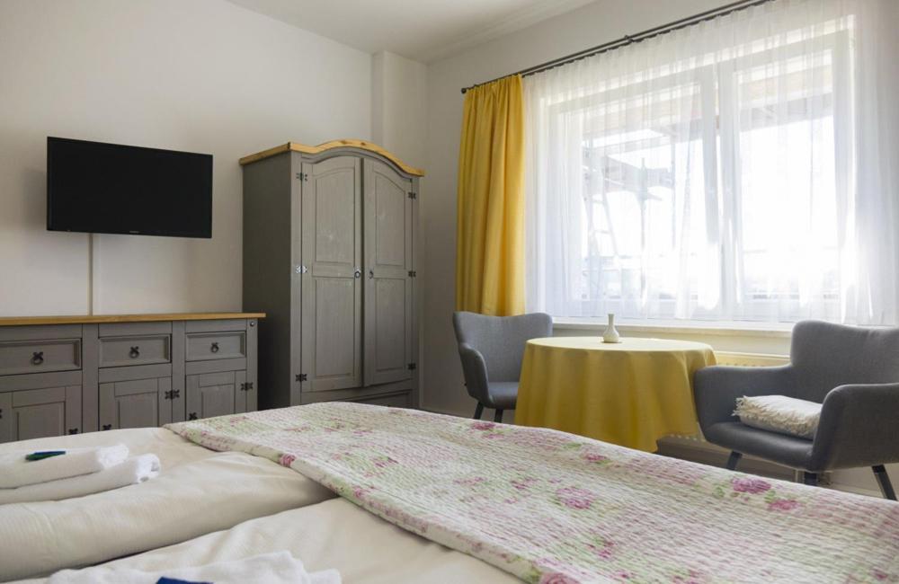 Panoramahotel Lilienstein Konigstein an der Elbe Room photo