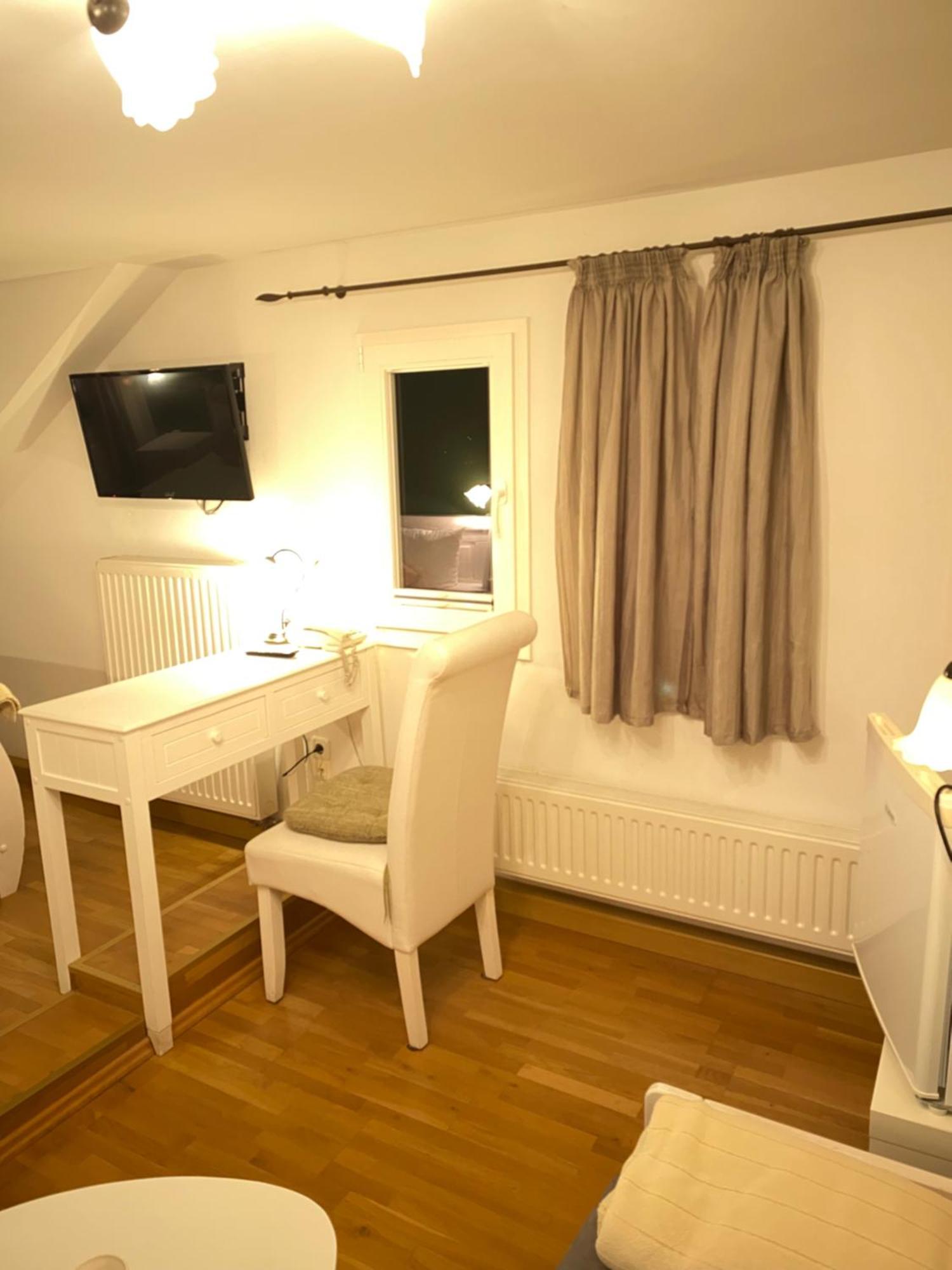 Panoramahotel Lilienstein Konigstein an der Elbe Room photo
